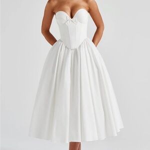 Chic Strapless White Midi Dress